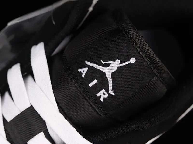All Categories Air Jordan Jordan Series Basketball Shoes Air Jordan 1 Low Air Jordan 1 Low AJ1 Joe 1 Black and White Panda Sports Culture Basketball Shoes DC1391-100